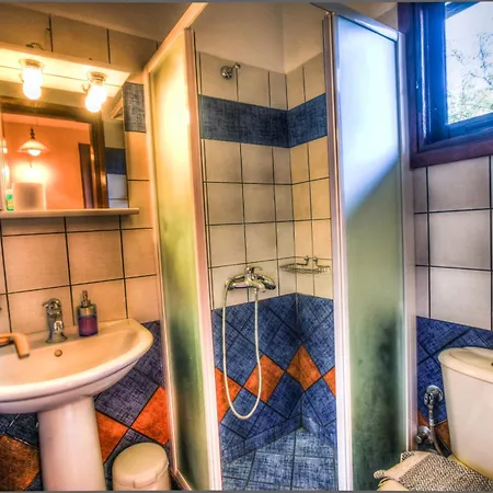 Anna Karra & Vurvurú