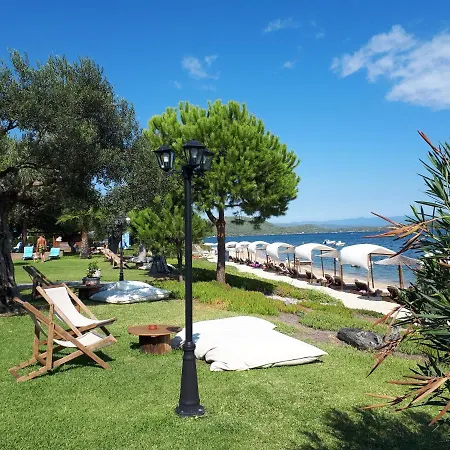 Anna Karra & Lejlighed *