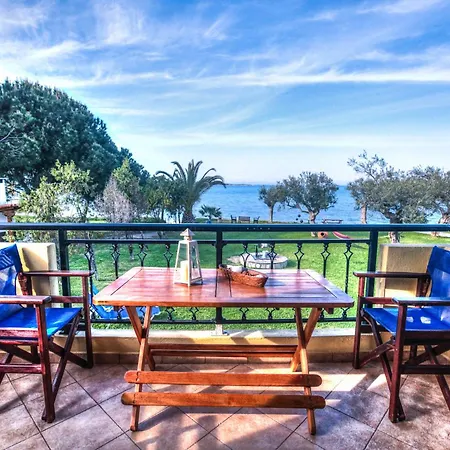 Anna Karra & * Vourvourou