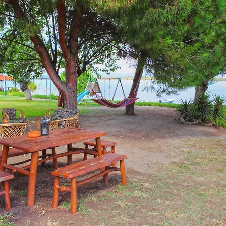 Anna Karra & Lejlighed