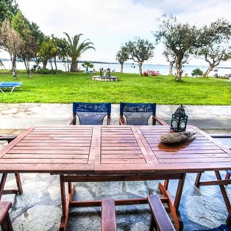 Anna Karra & Lejlighed *