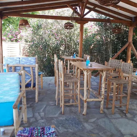 Anna Karra & * Vourvourou