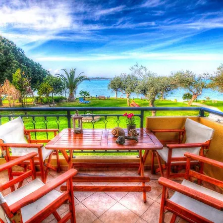 Anna Karra & Appartamento Vourvourou