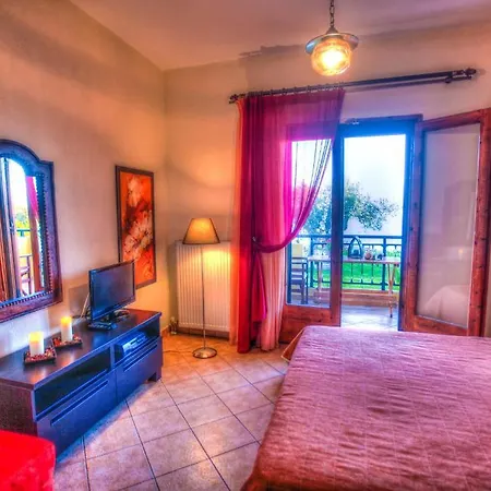 Anna Karra & Appartamento Vourvourou