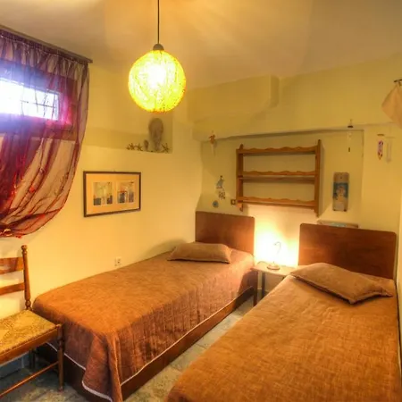 Anna Karra & * Vourvourou