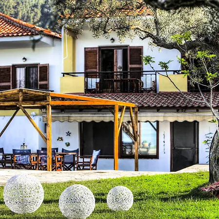 Anna Karra & Appartamento